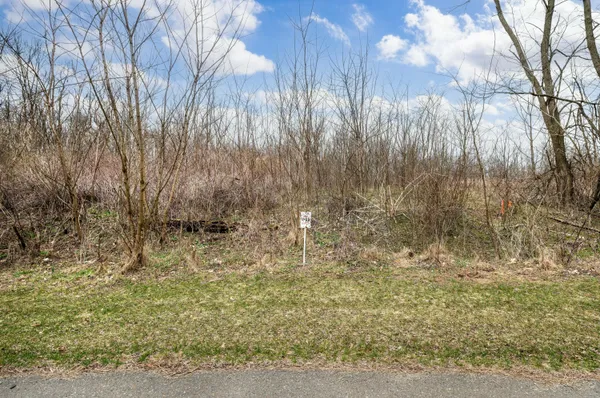 $76,500 | 15 Long Lake Drive, Unit 15, Cassopolis, MI 49031