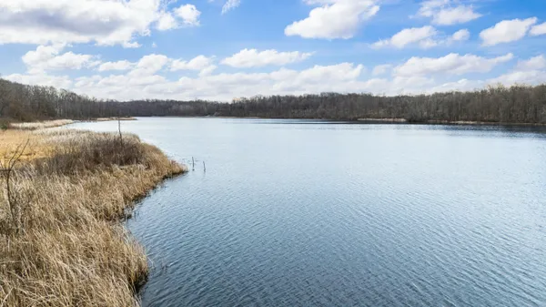 $76,500 | 15 Long Lake Drive, Unit 15, Cassopolis, MI 49031