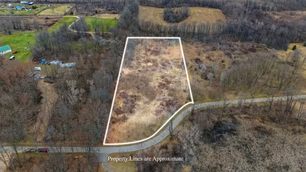 $76,500 | 15 Long Lake Drive, Unit 15, Cassopolis, MI 49031
