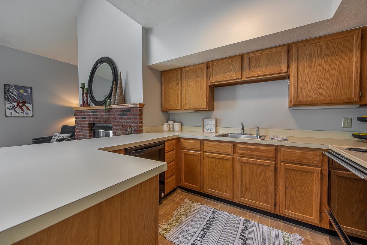 64 Davis Road, Unit 4 Plymouth, NH 03264 - Photo 13 of 35