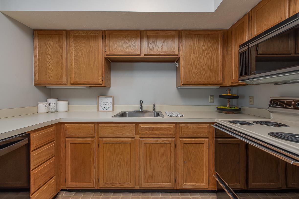 64 Davis Road, Unit 4 Plymouth, NH 03264 - Photo 14 of 35