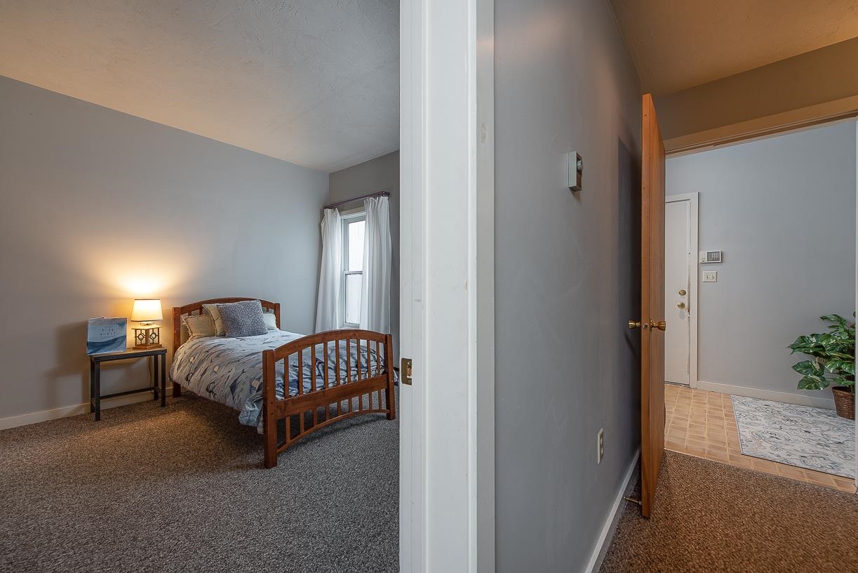 64 Davis Road, Unit 4 Plymouth, NH 03264 - Photo 21 of 35