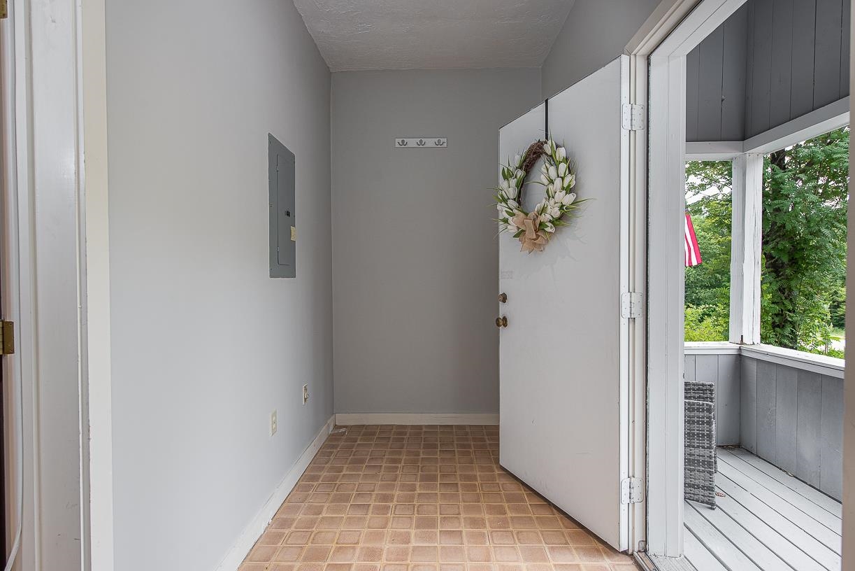 64 Davis Road, Unit 4 Plymouth, NH 03264 - Photo 5 of 35