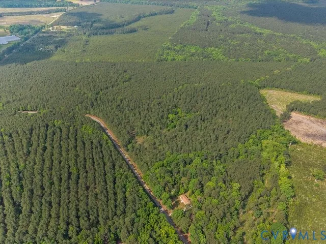 a view of a lake from a yard