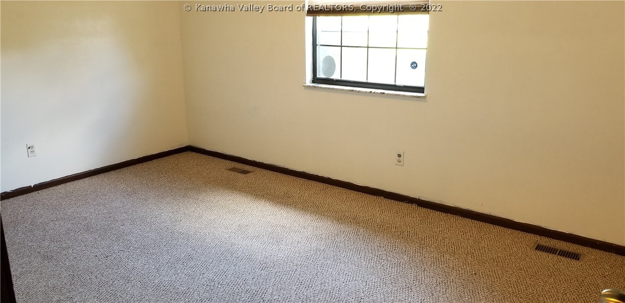6418 Jericho Road Point Pleasant, WV 25550 - Photo 22 of 28 2ne Bedroom Main Floor