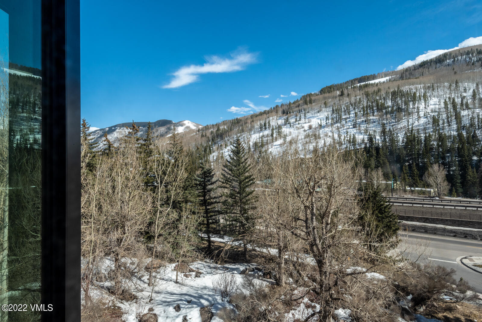 1100 North Frontage Road West, Unit 1410 Vail, CO 81657 - Photo 8 of 16 Simba Run #1410-12