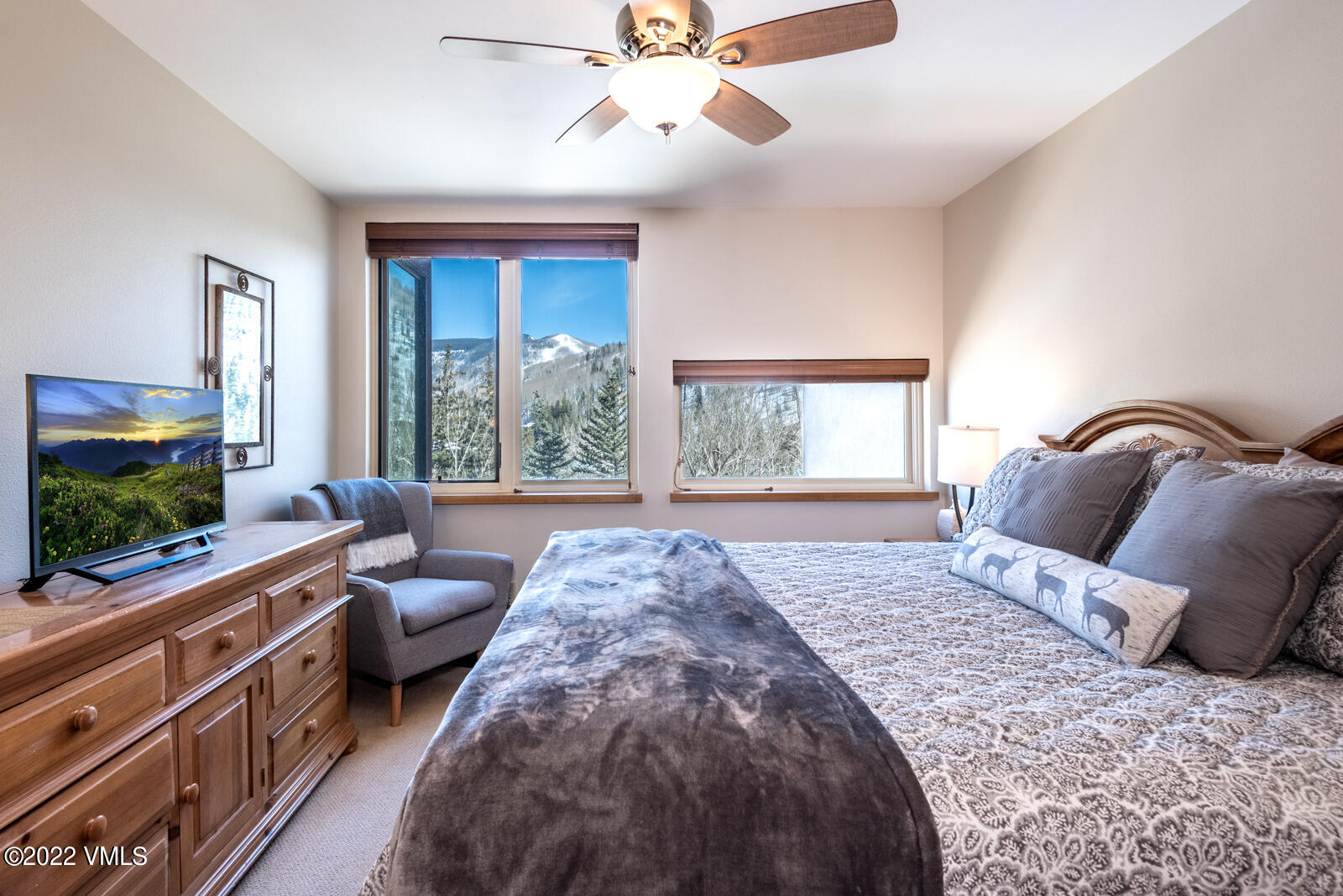 1100 North Frontage Road West, Unit 1410 Vail, CO 81657 - Photo 10 of 16 Simba Run #1410-2