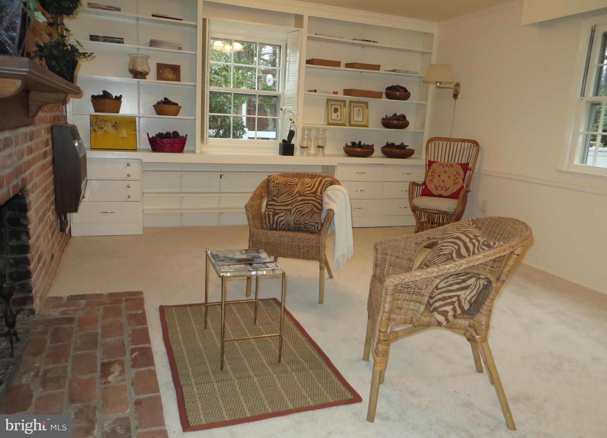 8425 Riverside Road Alexandria, VA 22308 - Photo 14 of 28 a living room with furniture and a window