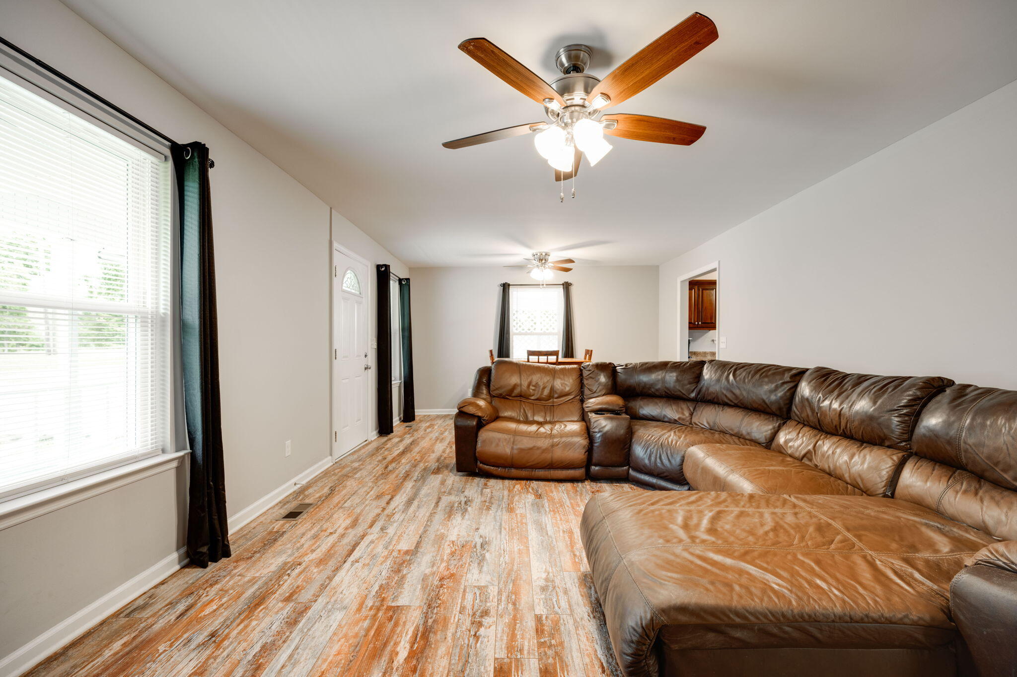 9831 Reynolds Road Soddy Daisy, TN 37379 - Photo 13 of 35 22-web-or-mls-DSC_9220