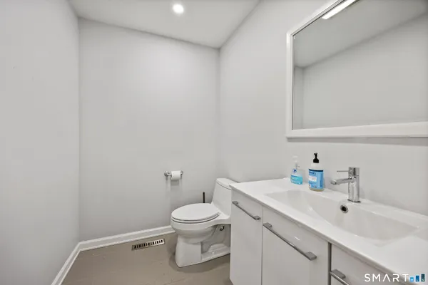 $3,995 | 34 Hi-Ann Court, Bethany, CT 06524