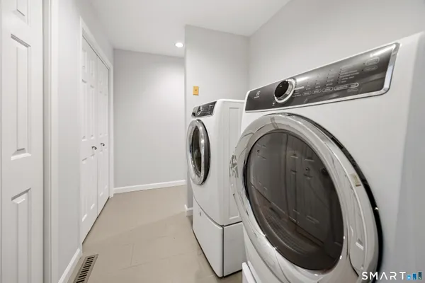 $3,995 | 34 Hi-Ann Court, Bethany, CT 06524