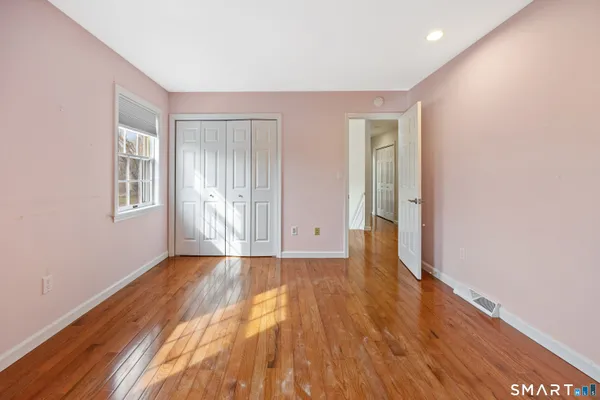 $3,995 | 34 Hi-Ann Court, Bethany, CT 06524