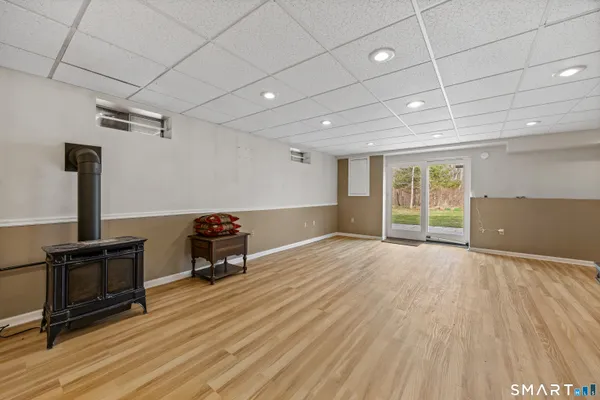 $3,995 | 34 Hi-Ann Court, Bethany, CT 06524