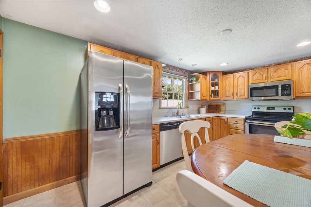 497 Dwight Road Springfield, MA 01108 - Photo 23 of 36