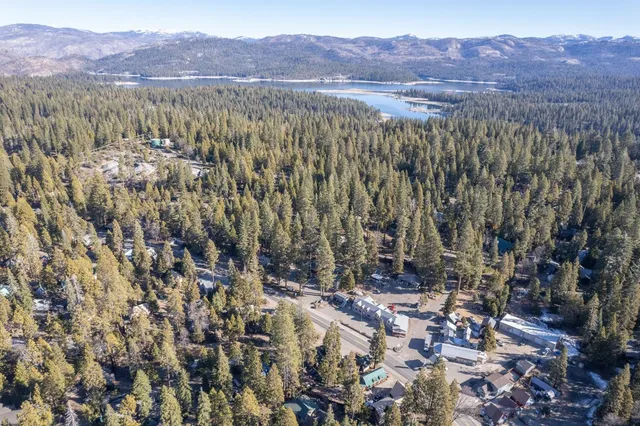 $799,000 | 41798 Tollhouse Road, Shaver Lake, CA 93664