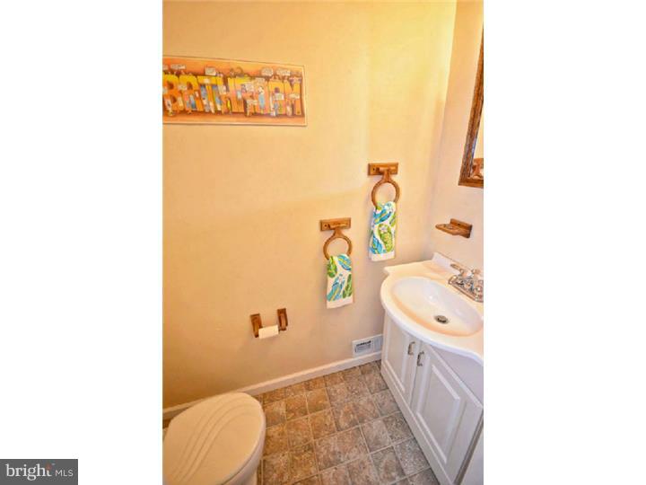73 Euston Road South Marlton, NJ 08053 - Photo 13 of 25