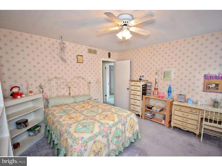 73 Euston Road South Marlton, NJ 08053 - Photo 17 of 25