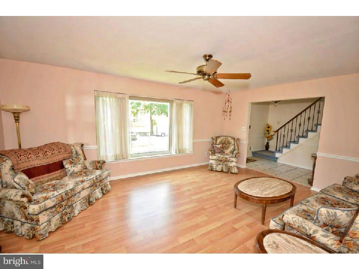 73 Euston Road South Marlton, NJ 08053 - Photo 4 of 25