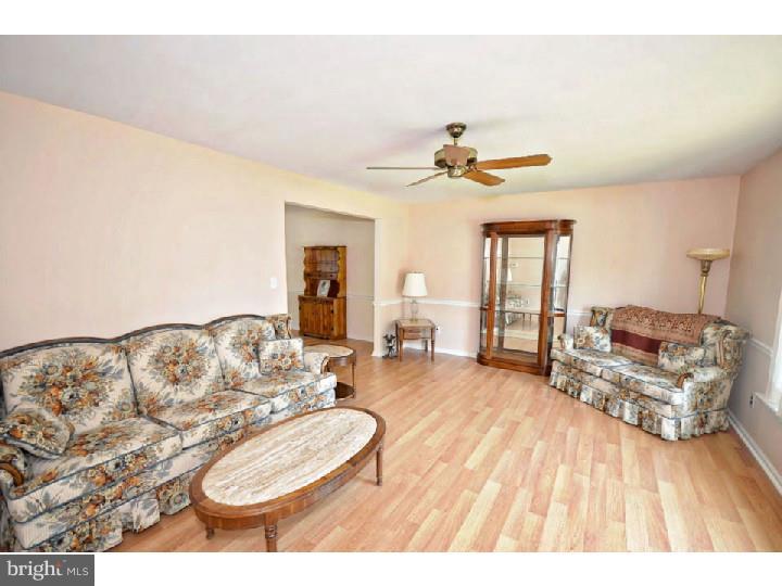 73 Euston Road South Marlton, NJ 08053 - Photo 5 of 25