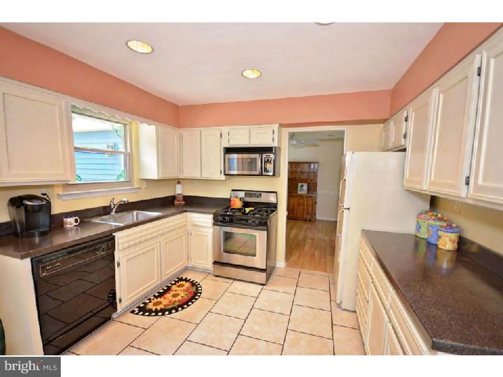 73 Euston Road South Marlton, NJ 08053 - Photo 6 of 25