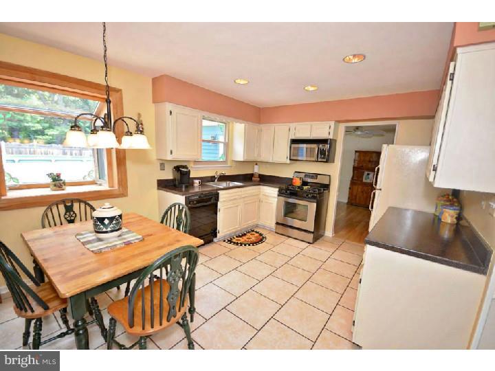 73 Euston Road South Marlton, NJ 08053 - Photo 7 of 25