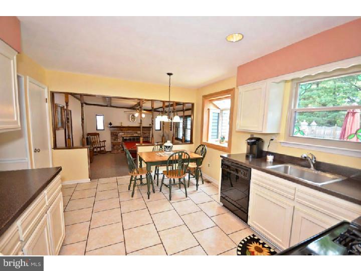 73 Euston Road South Marlton, NJ 08053 - Photo 8 of 25