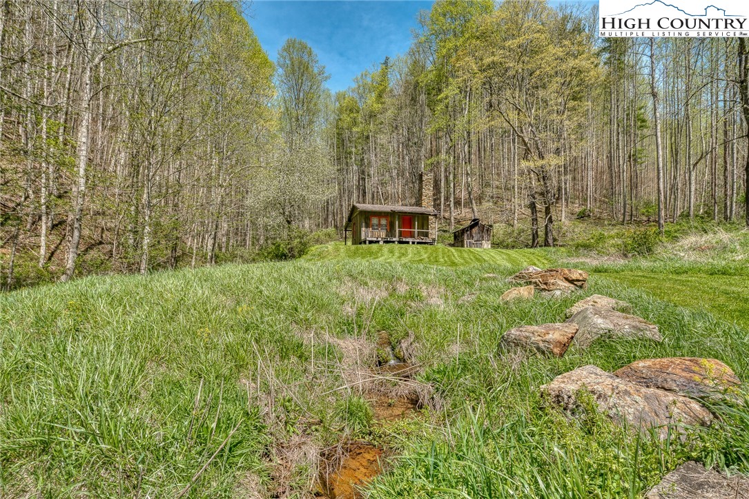 809 Fork Branch Road Vilas, NC 28692 - Photo 26 of 50 Gallery Image 26