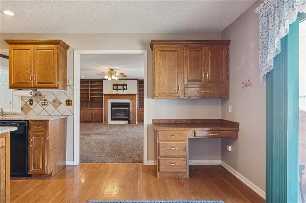 15424 Poplar Street Basehor, KS 66007 - Photo 13 of 50