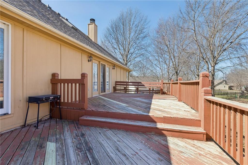 15424 Poplar Street Basehor, KS 66007 - Photo 48 of 50