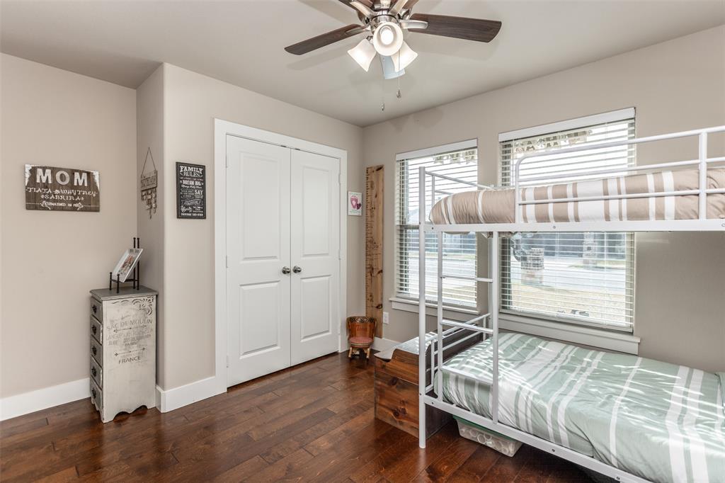 513 Pathfinder Street Collinsville, TX 76233 - Photo 17 of 40