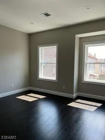 $2,800 | 421 Haledon Avenue, Unit 1, Haledon, NJ 07508