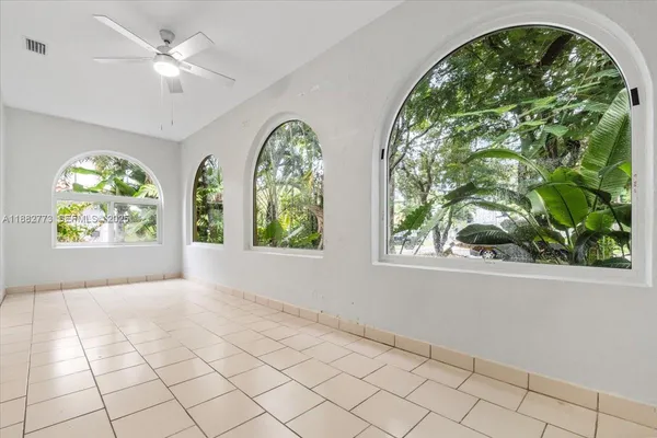 $4,590 | 34 Southwest 18th Road, Miami, FL 33129