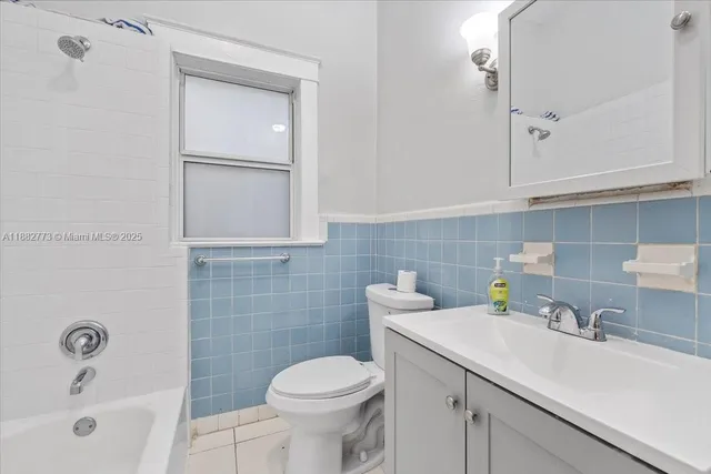 $4,900 | 34 Southwest 18th Road, Miami, FL 33129