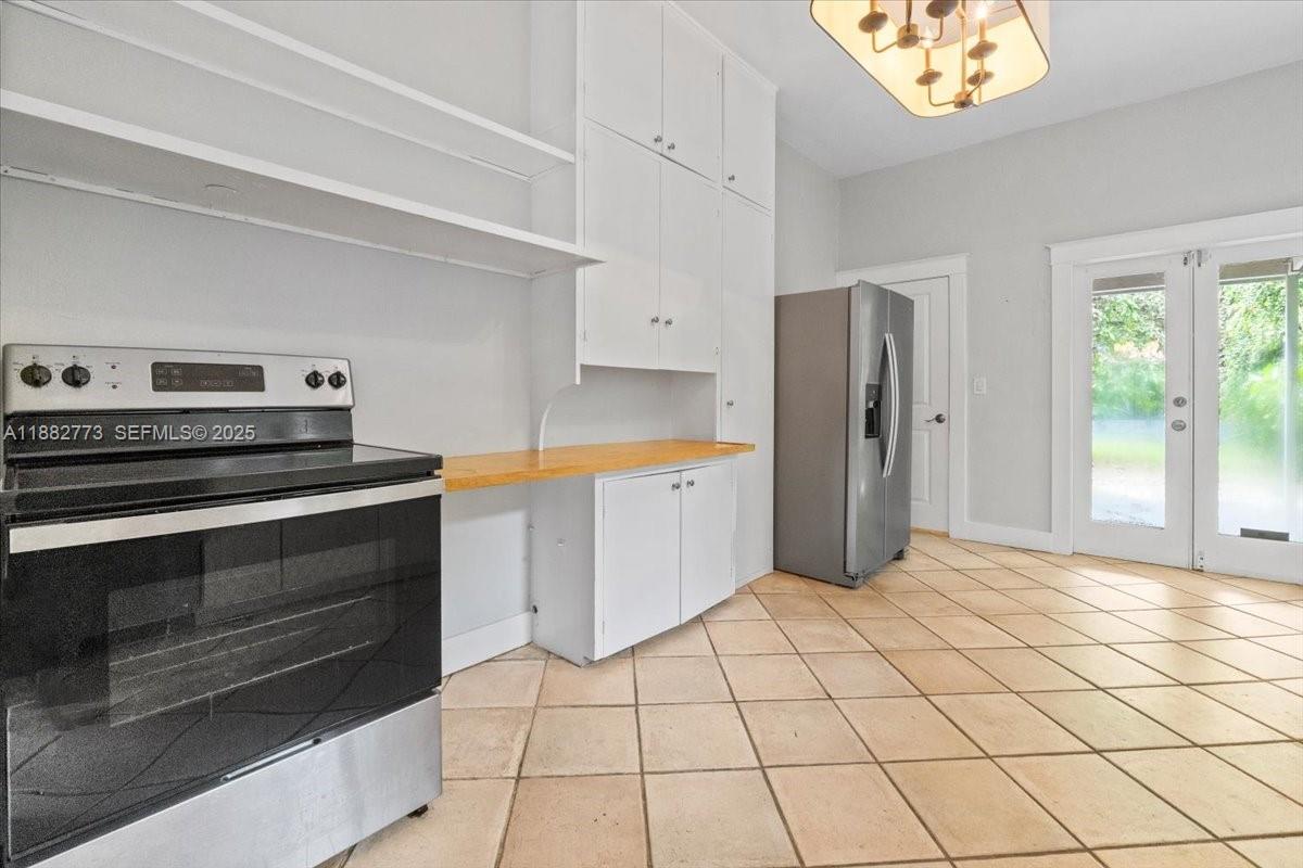 34 Southwest 18th Road Miami, FL 33129 - Photo 26 of 36