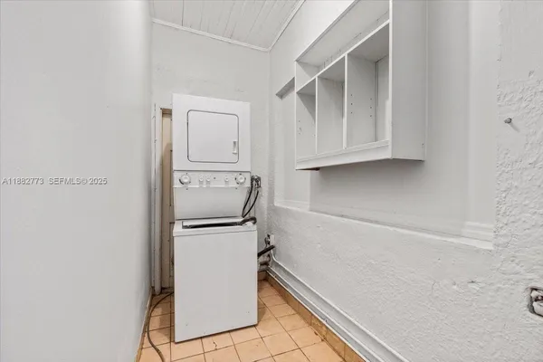 $4,590 | 34 Southwest 18th Road, Miami, FL 33129