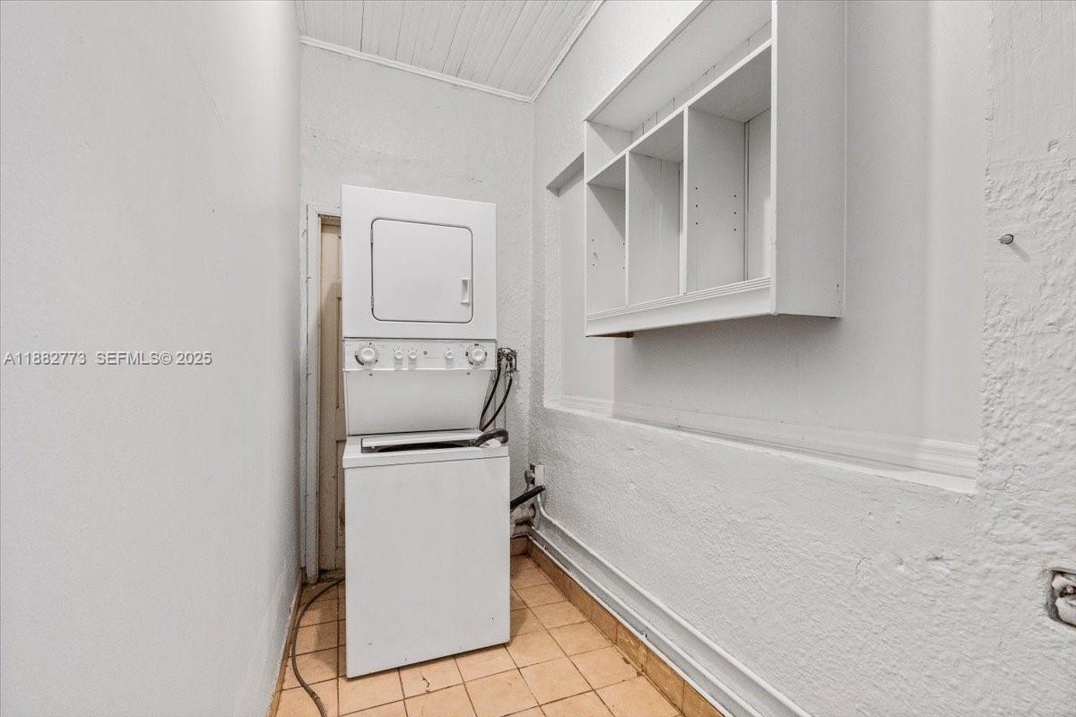 34 Southwest 18th Road Miami, FL 33129 - Photo 31 of 36