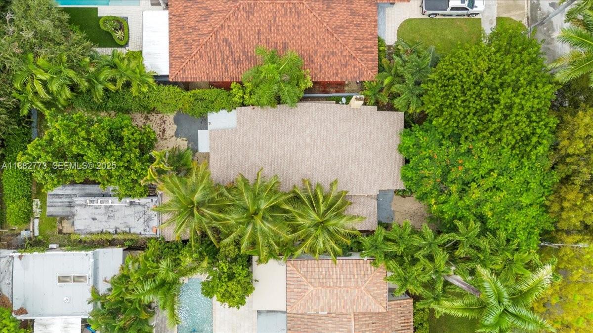 34 Southwest 18th Road Miami, FL 33129 - Photo 34 of 36