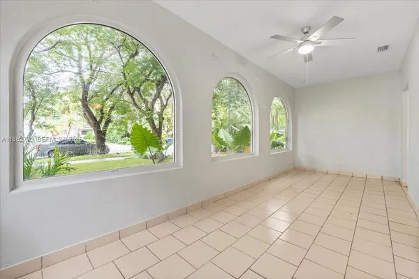 $4,590 | 34 Southwest 18th Road, Miami, FL 33129
