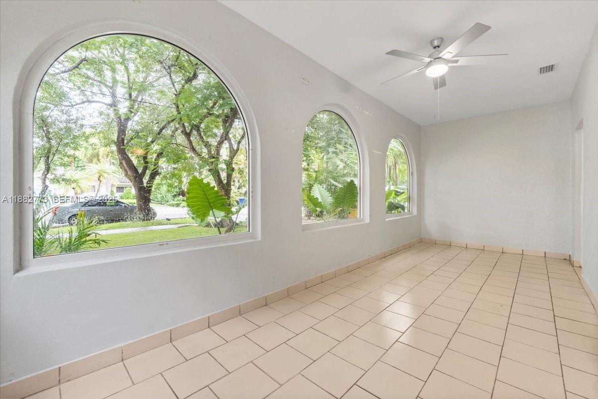 34 Southwest 18th Road Miami, FL 33129 - Photo 10 of 36