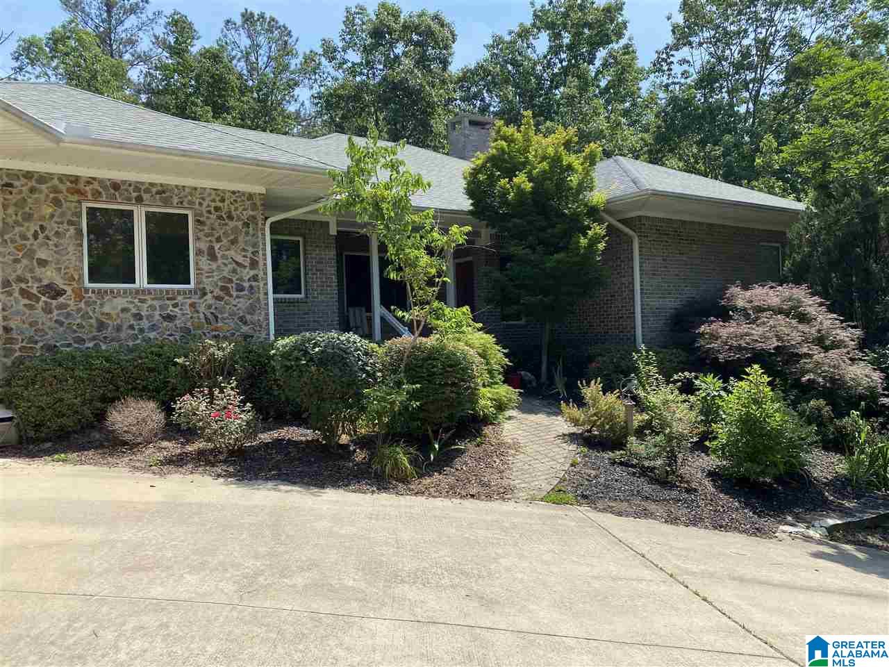 1261 Ferry Road Columbiana, AL 35051 - Photo 2 of 24