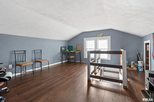 $125,000 | 221 South 10th Street, Herrin, IL 62948