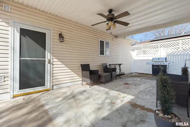 $125,000 | 221 South 10th Street, Herrin, IL 62948