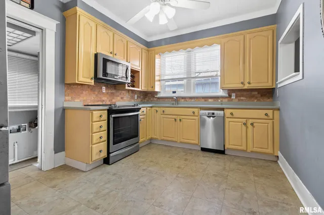 $125,000 | 221 South 10th Street, Herrin, IL 62948