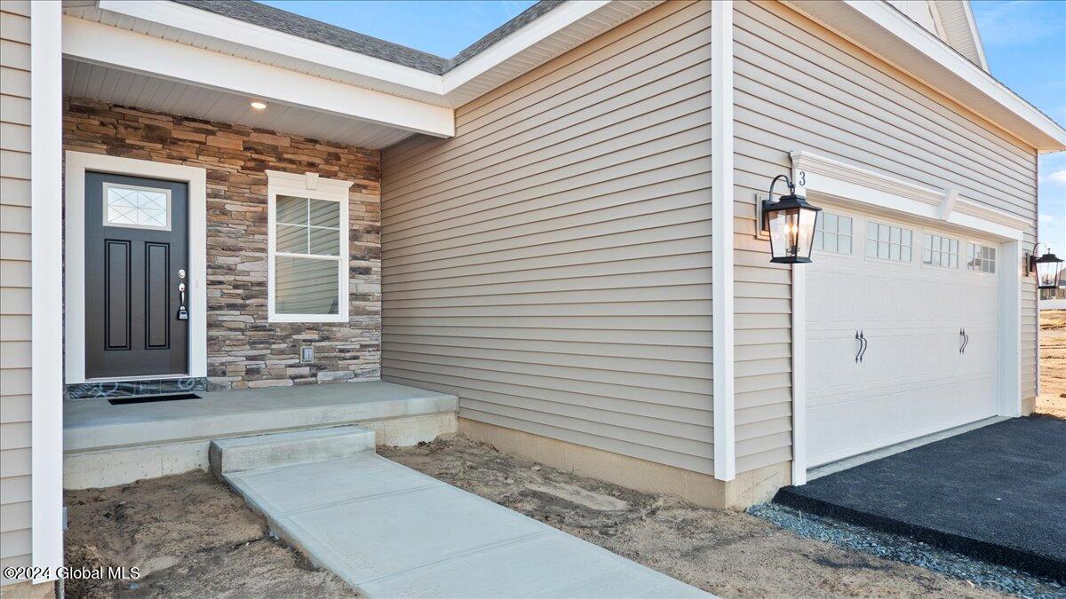 3 Blue Rdg Drive Halfmoon, NY 12065 - Photo 2 of 22 41-P1090912