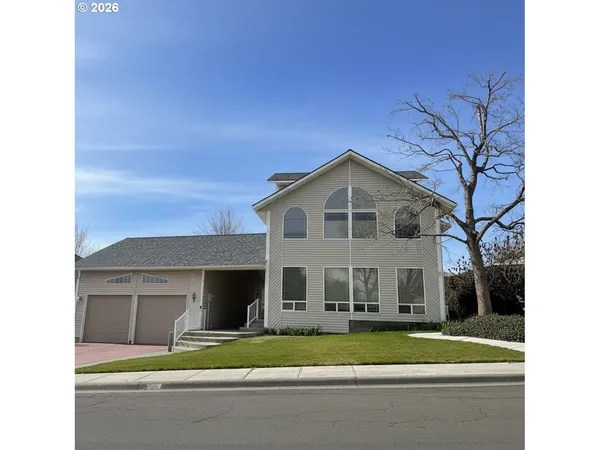 $434,750 | 325 Southeast 9th Drive, Hermiston, OR 97838