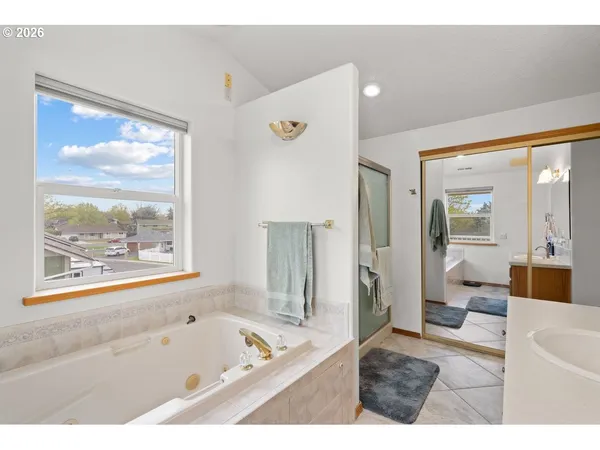 $434,750 | 325 Southeast 9th Drive, Hermiston, OR 97838