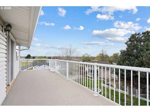 $434,750 | 325 Southeast 9th Drive, Hermiston, OR 97838