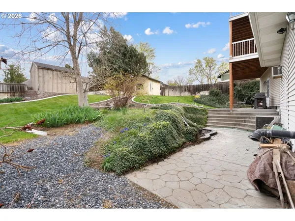 $434,750 | 325 Southeast 9th Drive, Hermiston, OR 97838