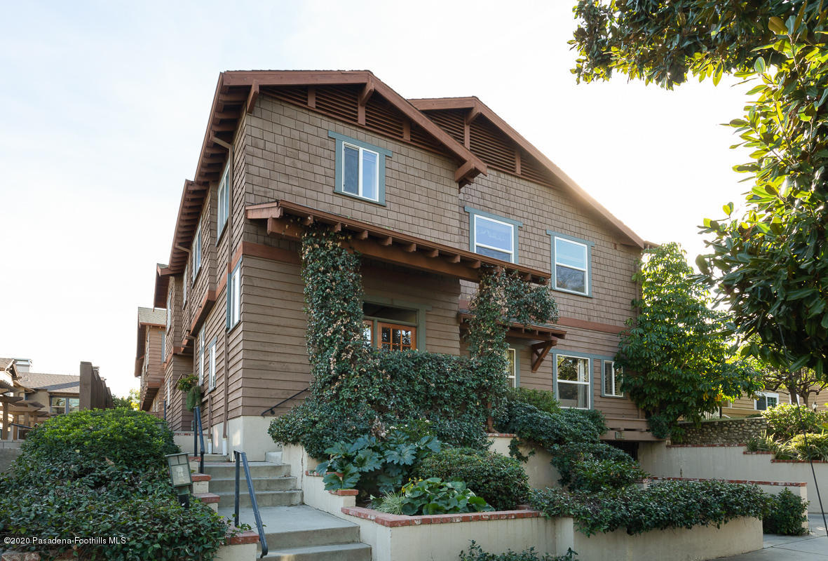 306 Alpine Street, Unit 3 Pasadena, CA 91106 - Photo 26 of 26 a front view of a house with a yard