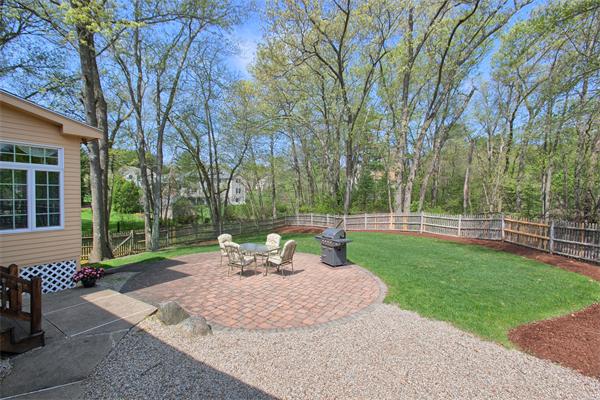 47 Dascomb Road Andover, MA 01810 - Photo 3 of 26 Gallery Image 3